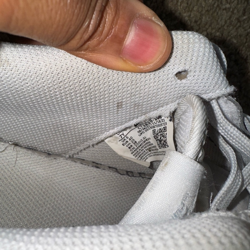 Kids Nike Air force 1 Size 7Y. Very good used condition - Picture 4 of 5